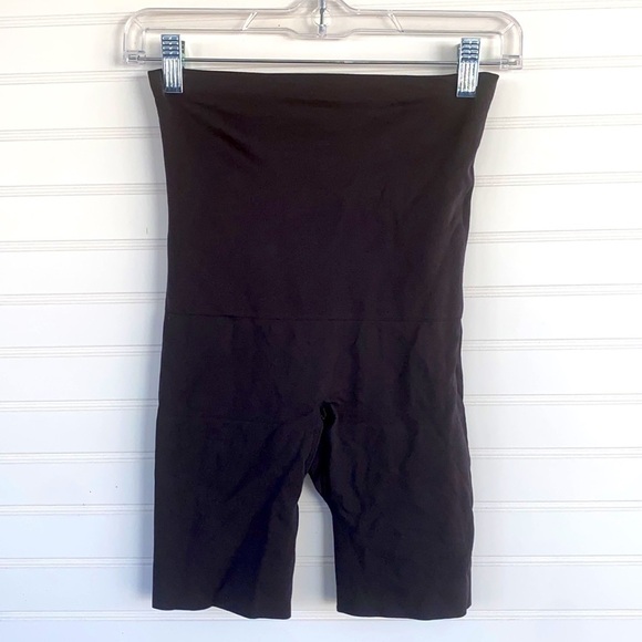 Maidenform Shaping thigh slimmer Size Medium - Picture 5 of 6